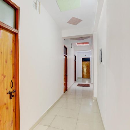 Hotel O Blu Moon Ghaziabad Bagian luar foto