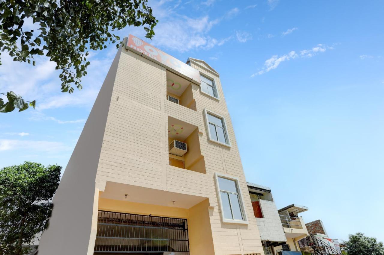 Hotel O Blu Moon Ghaziabad Bagian luar foto